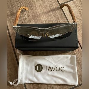 HAVOC mirrored sunglasses with wood grain, Unisex! NEW IN BOX